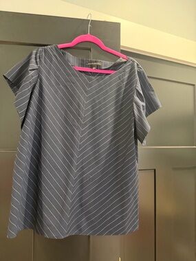 Banana Republic Navy Blue Pinstripe Short Sleeve Blouse